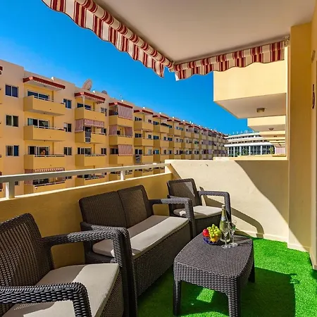 Appartamento Modern Sunny 100m From The *