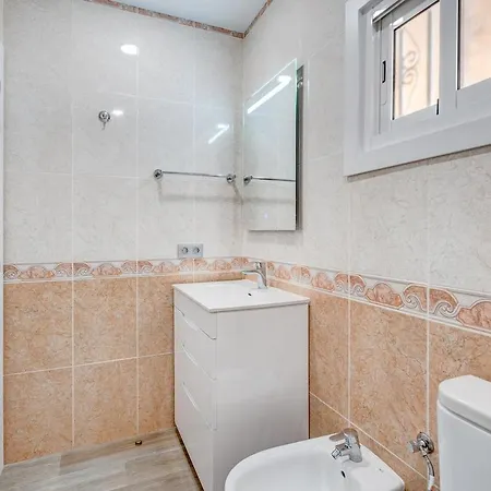 Appartamento Modern Sunny 100m From The *