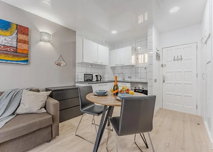 Modern Sunny 100m From The