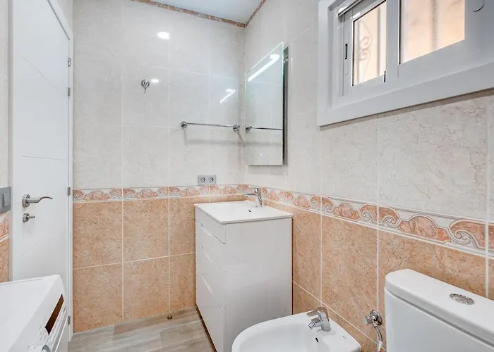 Apartman Modern Sunny 100m From The *