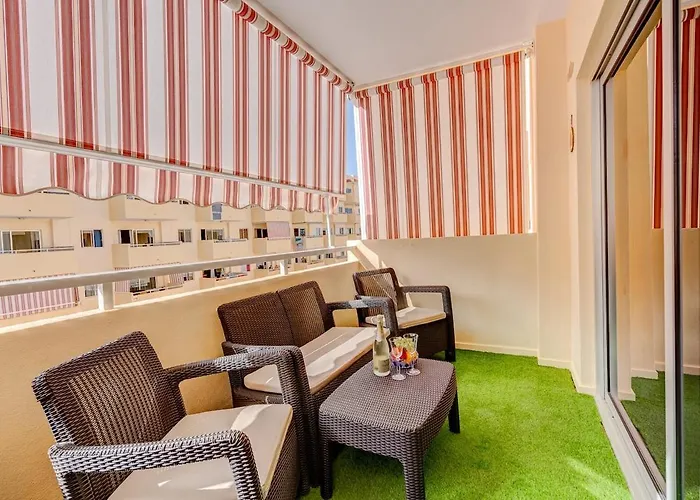 Modern Sunny 100m From The * 洛斯克里斯蒂亚诺斯