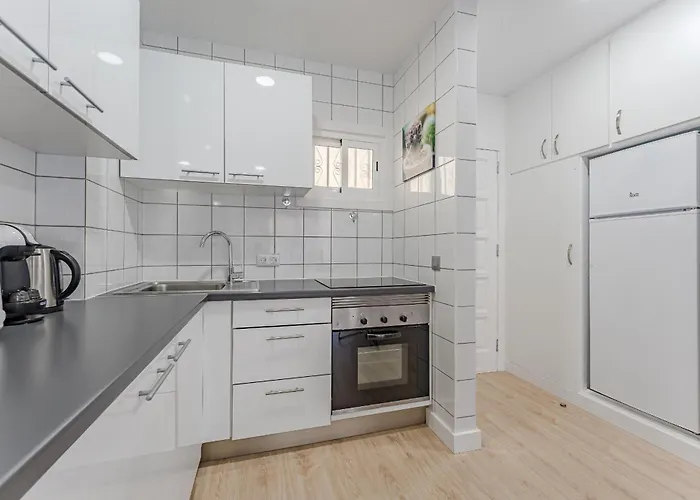 Modern Sunny 100m From The Apartman