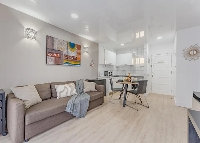 Modern Sunny 100m From The