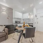 Modern Sunny 100m From The