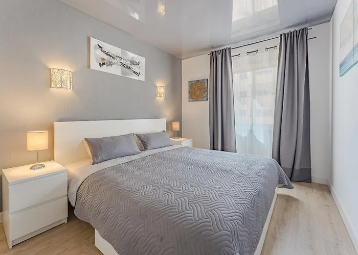 Modern Sunny 100m From The Apartmán